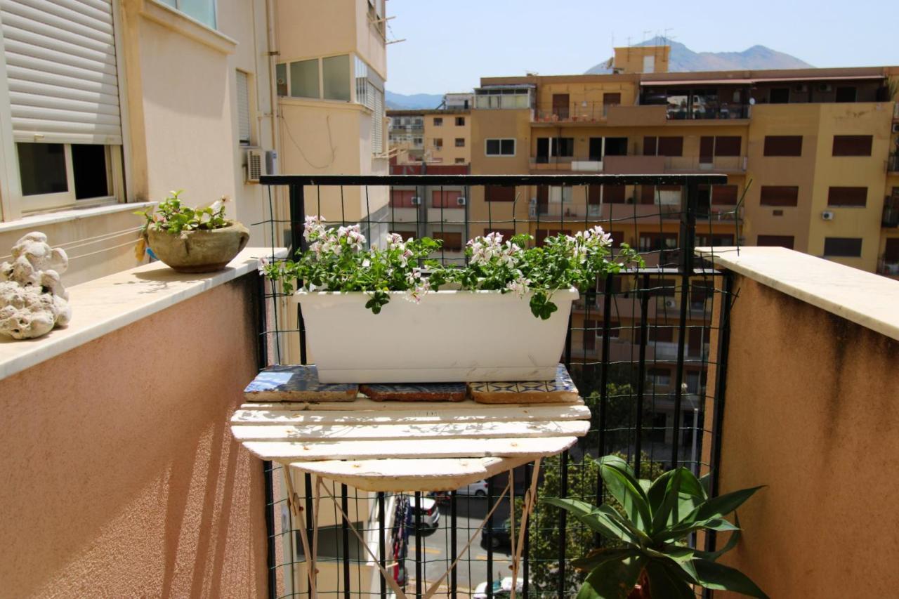 Large And Bright Room! Between Mondello Beach And Old Town! Free Park! Palermo Exterior foto